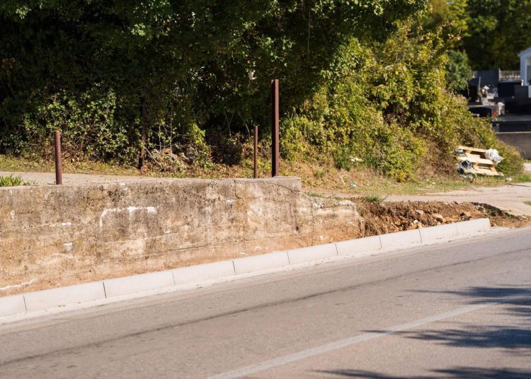 Radovi na izgradnji nogostupa u Širokom Brijegu, gradi se i rotor u Knešpolju