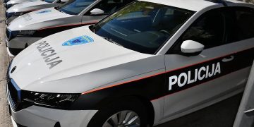 Mostarska policija kod suvozača otkrila marihuanu, a kod vozača krivotvorenu vozačku