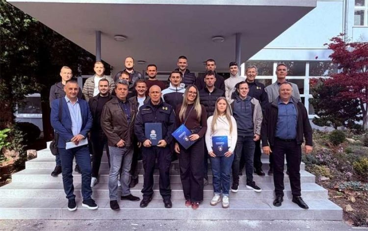 Policijski službenici MUP-a HBŽ-a završili stručno osposobljavanje u Zagrebu