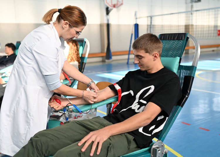 Širokobriješki gimnazijalci darovali 36 doza krvi