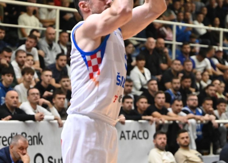 Slovan iz Bratislave slavio na Pecari rezultatom 91:98