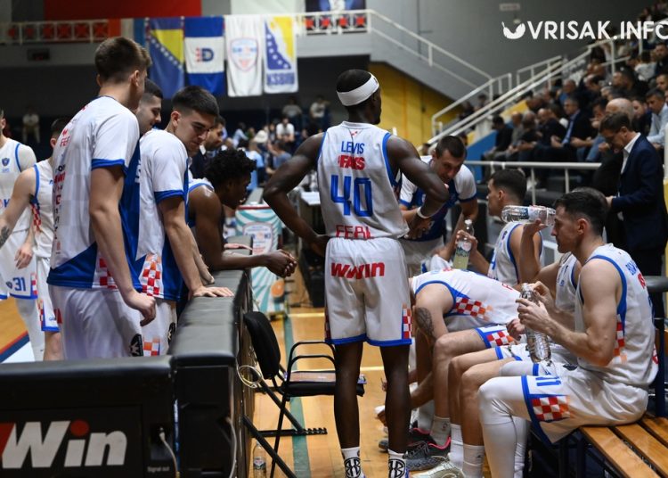 Slovan iz Bratislave slavio na Pecari rezultatom 91:98