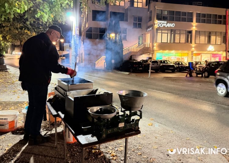 Miris jeseni u Širokom Brijegu: Evo koliko košta kilogram pečenih kestena